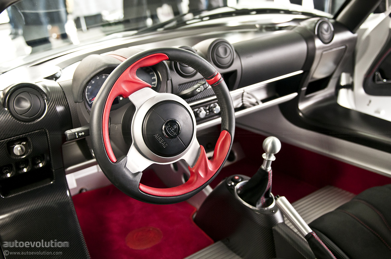 Lotus Exige S 2012 - Pagina 25 2012-lotus-exige-s-makes-non-auto-show-debut-romania-photo-gallery-1080p-17