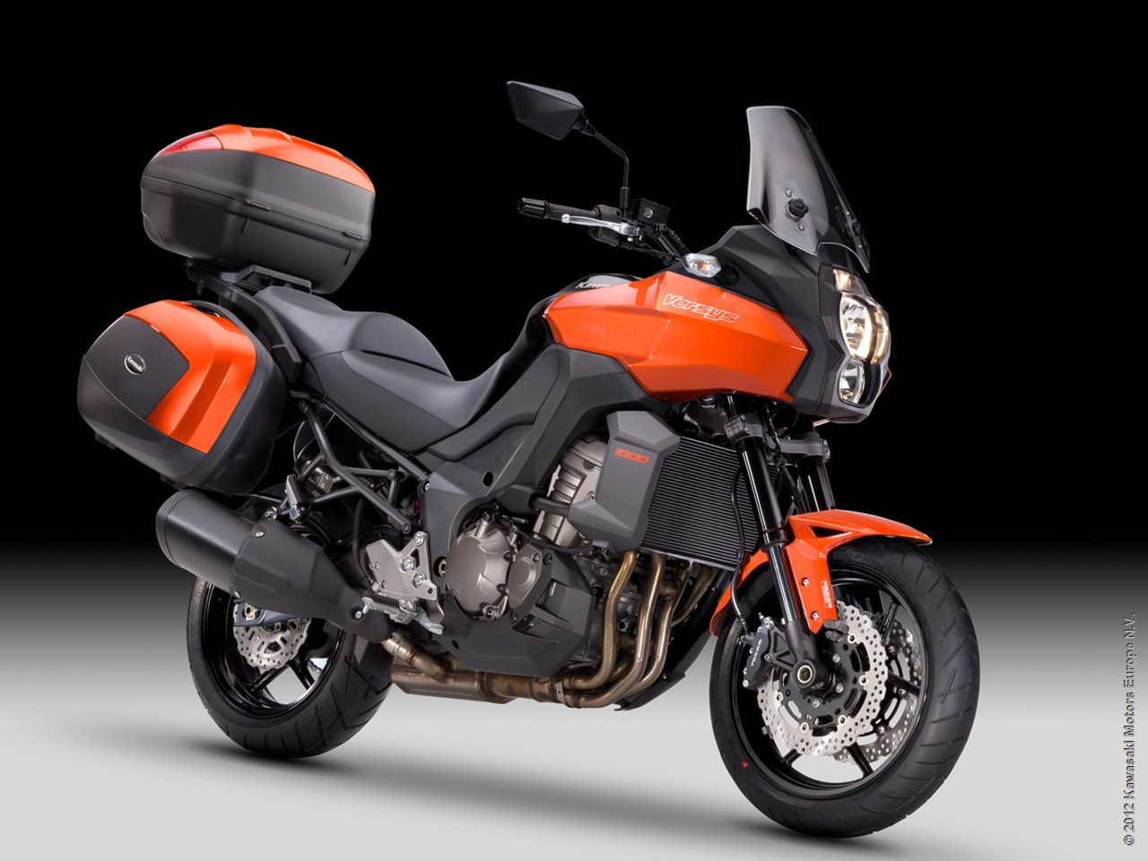 Motos de los foreros - Página 21 2013-versys-1000-grand-tourer-shows-nifty-accessories-photo-gallery_4