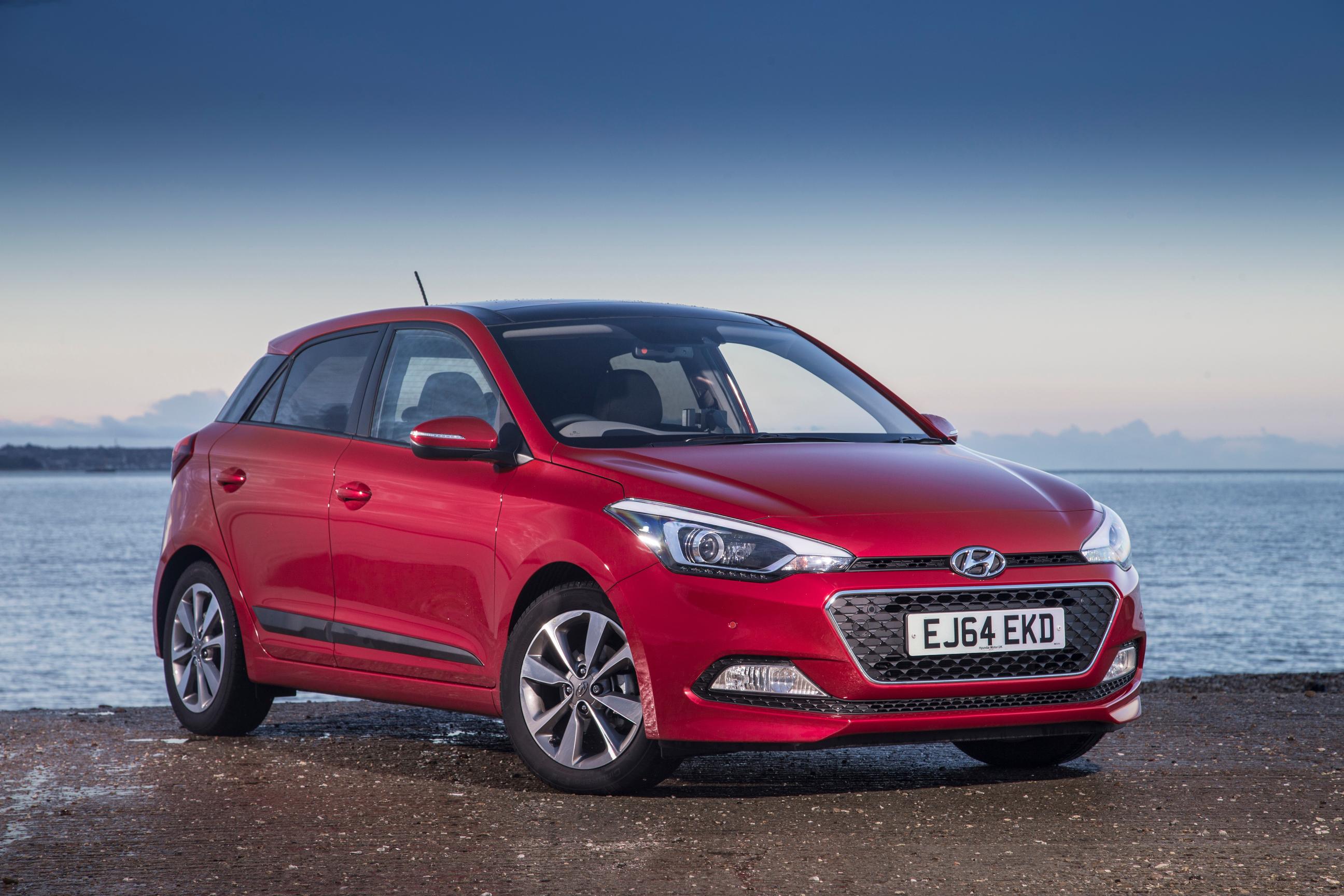 2014 - [Hyundai] i20 - Page 18 2015-hyundai-i20-goes-on-sale-in-britain-it-s-cheaper-than-a-vw-polo-photo-gallery_1