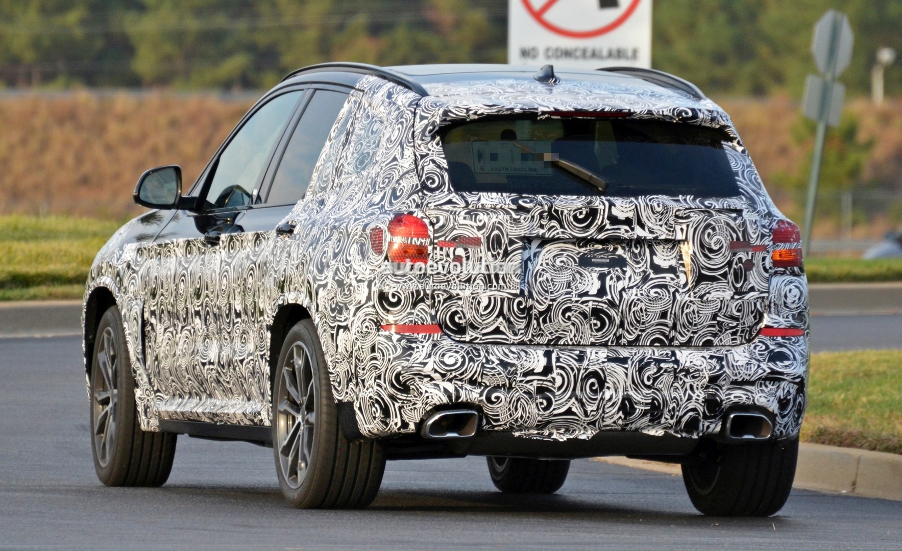 2016 - [BMW] X3 [G01] - Page 5 2018-bmw-x3-spied-at-spartanburg-plant-with-less-camouflage-shows-mature-design_10