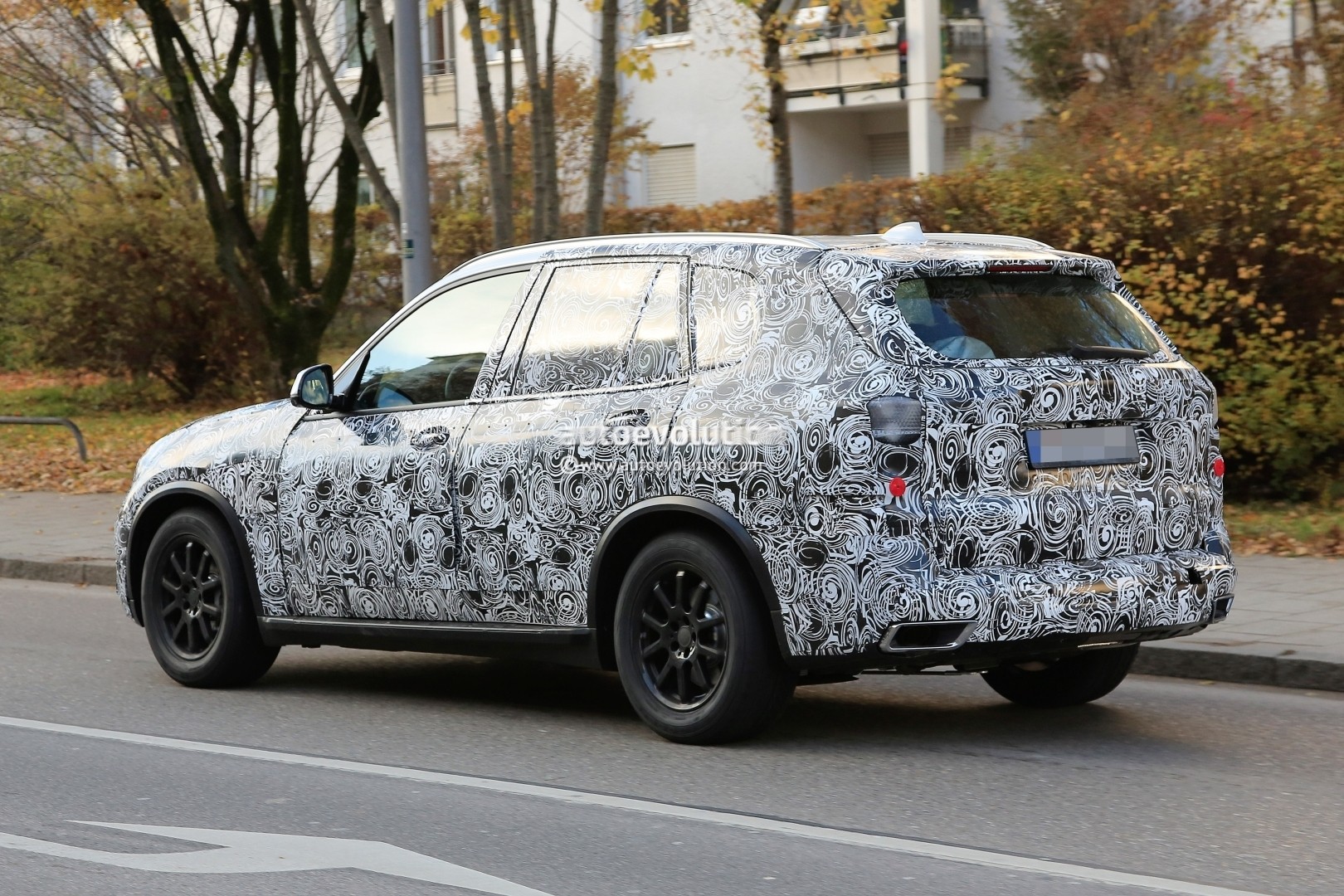 2018 - [BMW] X5 IV [G05] - Page 2 2018-bmw-x5-pre-production-prototype-first-spyshtos-reveal-huge-kidney-grilles_16