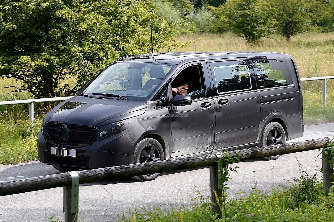 2014 - [Mercedes] Classe V/Vito - Page 2 Spyshots-2014-mercedes-viano-720p-2