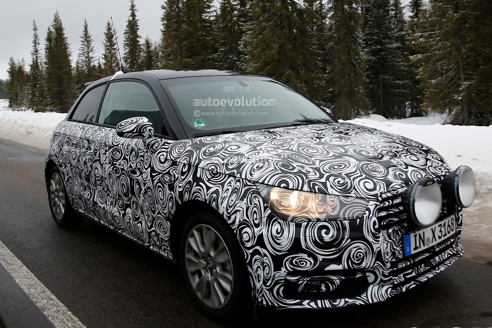 2014 - [Audi] A1 Restylée / S1 - Page 9 Spyshots-audi-a1-facelift-might-receive-18-liter-engine_3