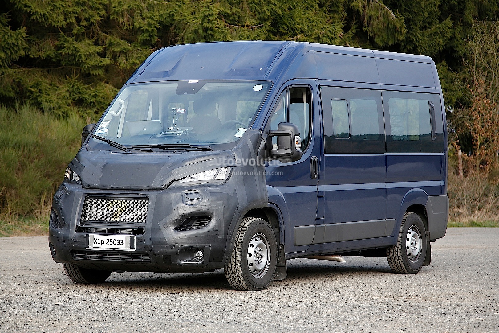 2014 - [Citroën/Peugeot/Fiat] Jumper/Boxer/Ducato - Page 3 Spyshots-fiat-ducato-ram-promaster-facelift_2