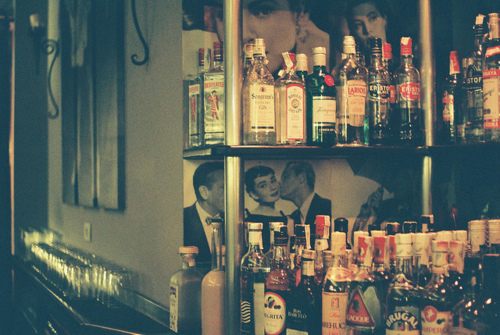  бар "сънрайс". Alcohol-audrey-hepburn-bar-cool-picture-Favim.com-180571