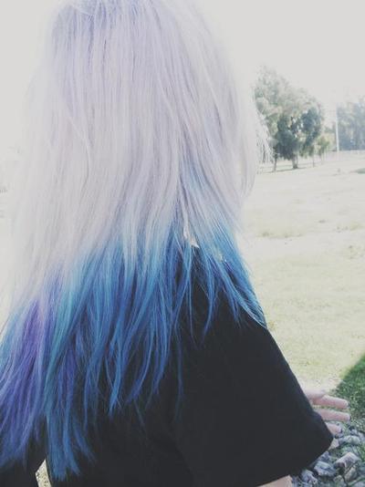 Fairy tail:Small girl in big world Blue-hair-hairstyle-ombre-Favim.com-3580181