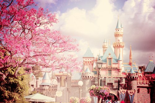 ‘‘  disneyland world  ‘‘  Castle-cute-disneyland-fairytale-love-11-Favim.com-200244