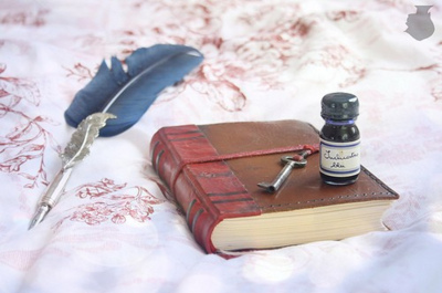 Dziennik Rosie Books-feather-pen-journal-key-vintage-Favim.com-146521