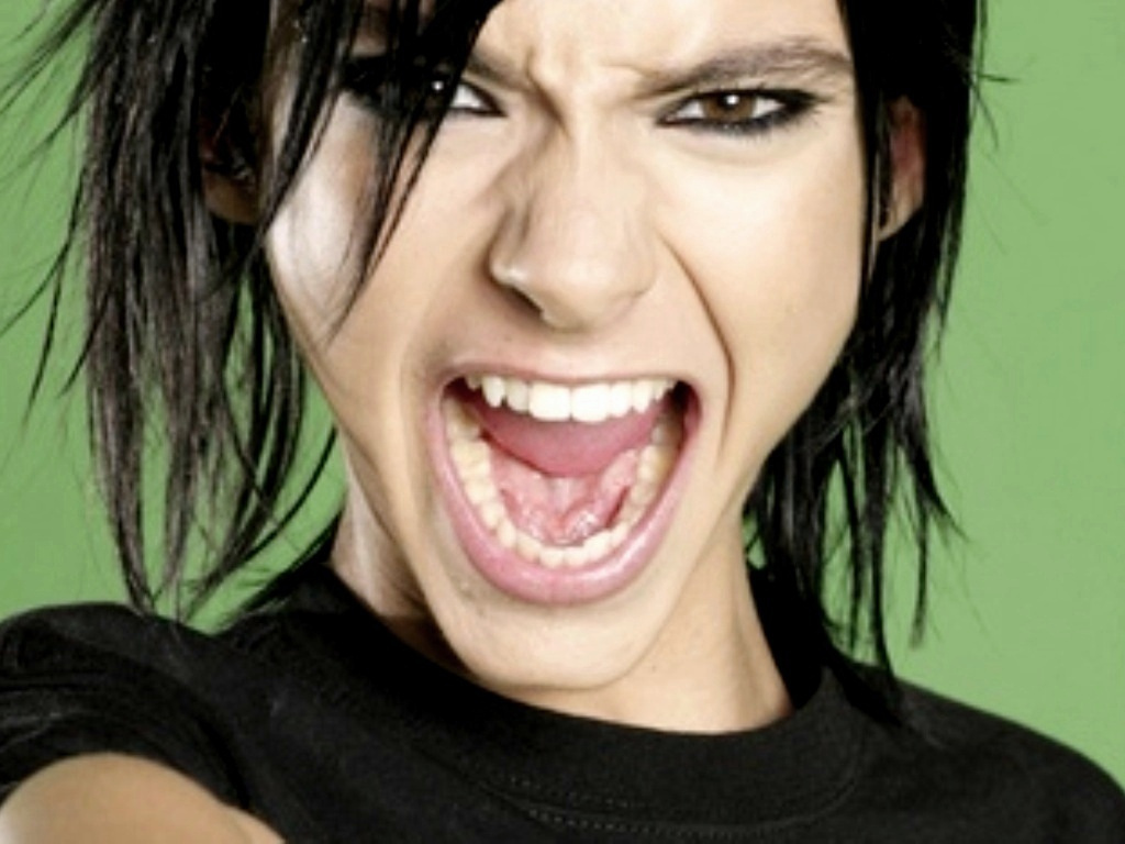 Foto com legendas :D - Página 9 Bill-kaulitz-hot-schrei-scream-tokio-hotel-Favim.com-211823