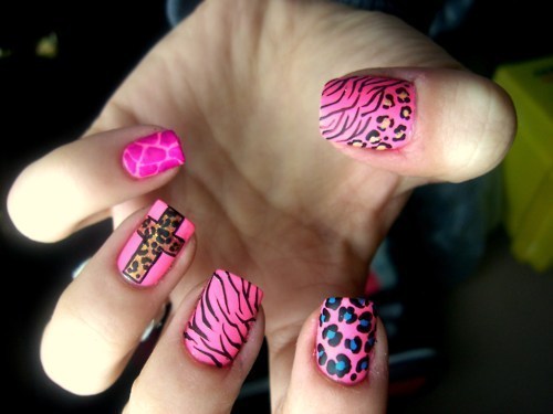 Painting brr trucks Animal-print-fingers-hand-nail-art-nail-polish-Favim.com-229476