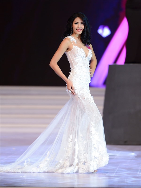 2014 - 2016 | MISS WORLD - MISS GRAND VIETNAM | NGUYỄN THỊ LOAN - Page 12 20160615-014837-13_600x798