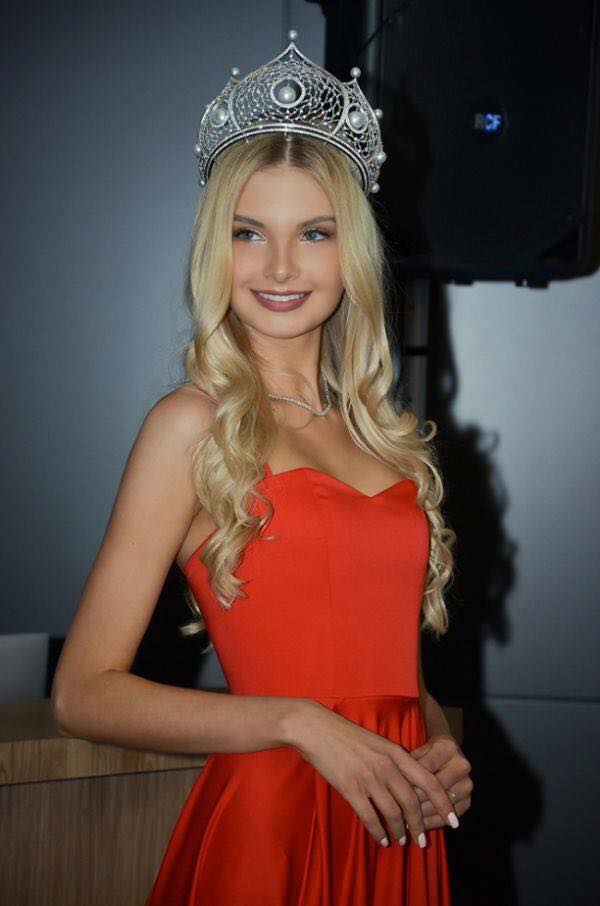 polina popova, miss russia 2017. - Página 6 22552585_1416904391692890_7190878240892534024_n