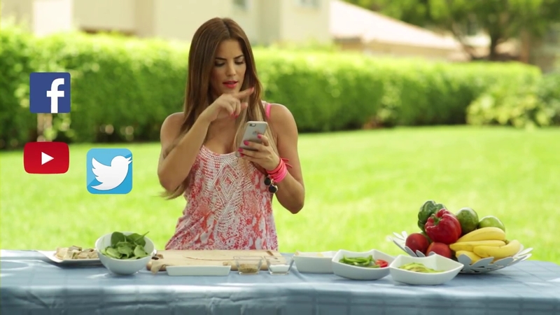 Gaby espino/გაბი ესპინო #14 - Page 22 COCINANDO_SALUDABLE_HEALTHY_ROLLS_A_LA_GABY_mp