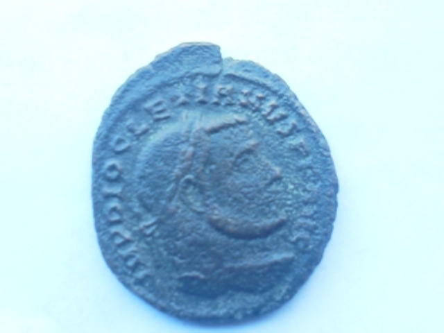 Nummus o follis de Diocleciano. SALVIS AVGG ET CAESS FEL KART. Cartago IMG_20140609_112212