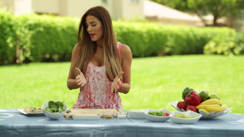 Gaby espino/გაბი ესპინო #14 - Page 17 COCINANDO_SALUDABLE_HEALTHY_ROLLS_A_LA_GABY_mp