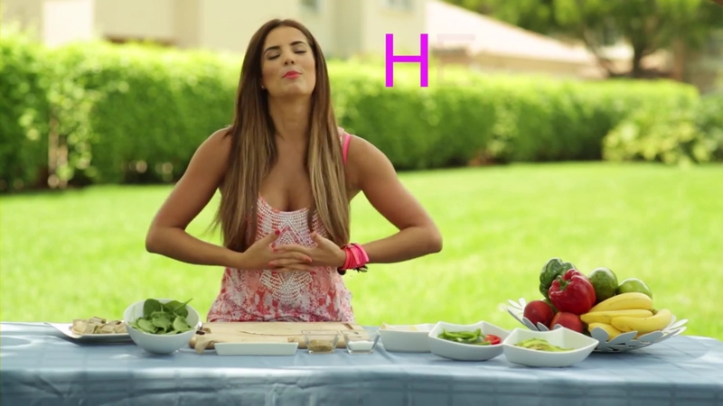 Gaby espino/გაბი ესპინო #14 - Page 19 COCINANDO_SALUDABLE_HEALTHY_ROLLS_A_LA_GABY_mp