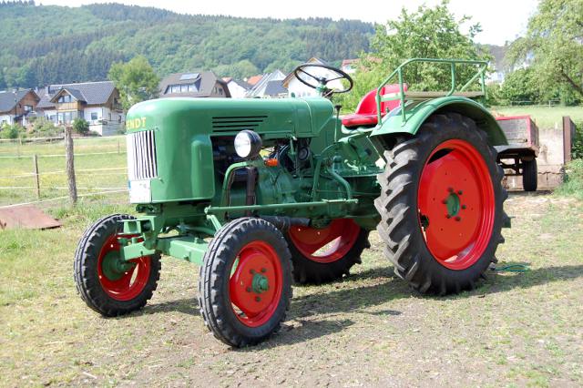 FENDT Tractores   - Página 10 Fendt_F17_W