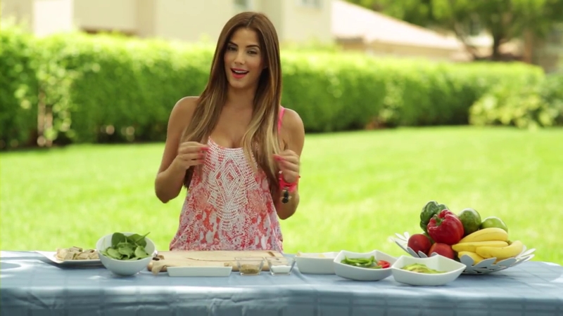 Gaby espino/გაბი ესპინო #14 - Page 20 COCINANDO_SALUDABLE_HEALTHY_ROLLS_A_LA_GABY_mp