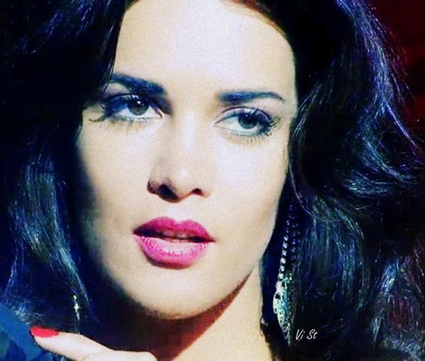 monica - Monica Spear/ /მონიკა სპეარი #7 - Page 52 CBVhu8_HUMAAm_Rex