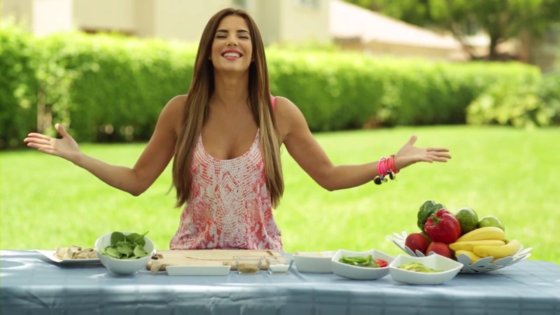 Gaby espino/გაბი ესპინო #14 - Page 20 COCINANDO_SALUDABLE_HEALTHY_ROLLS_A_LA_GABY_mp