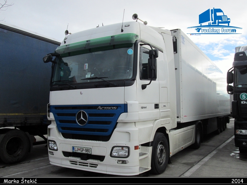 Actros MP2  - Page 5 IMG_7967