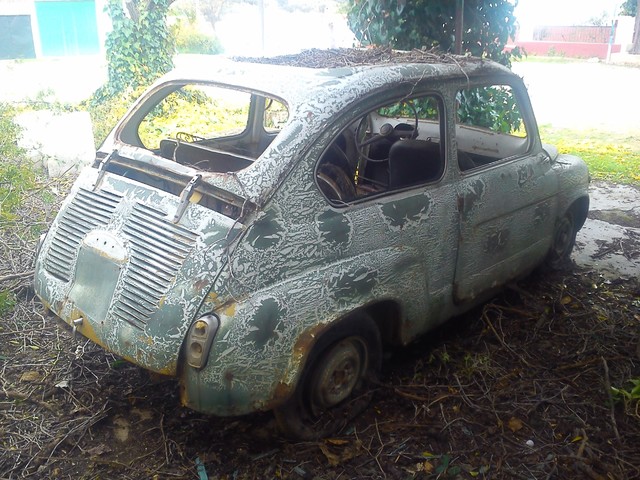 COCHES INTERESANTES,PARADOS Y ABANDONADOS EN HUELVA,BADAJOZ Y PROVINCIA - Página 31 DSC_1236