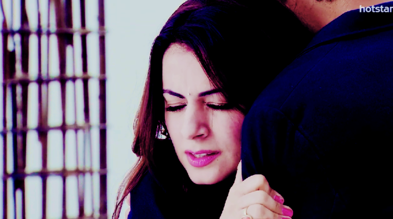 Shraddha Arya / შრადდჰა არია - Page 4 Image