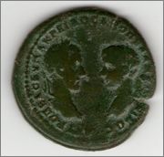 AE27 Macrino y Diadumeniano. Serapis. Marcianópolis Smg_388a