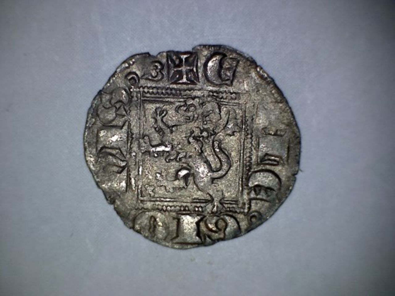 Dinero "noven" de Alfonso XI. (1312-1350). Burgos. 277