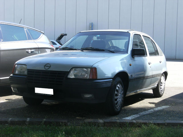 Vecchie Opel in strada... - Pagina 6 Immagine42_009