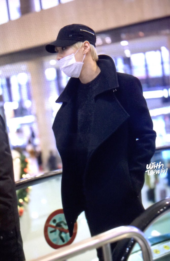 160115 Taemin @ Aeropuerto Gimpo {Rumbo a Japón} CYu_BOZb_Wc_AESbc9_jpg_orig