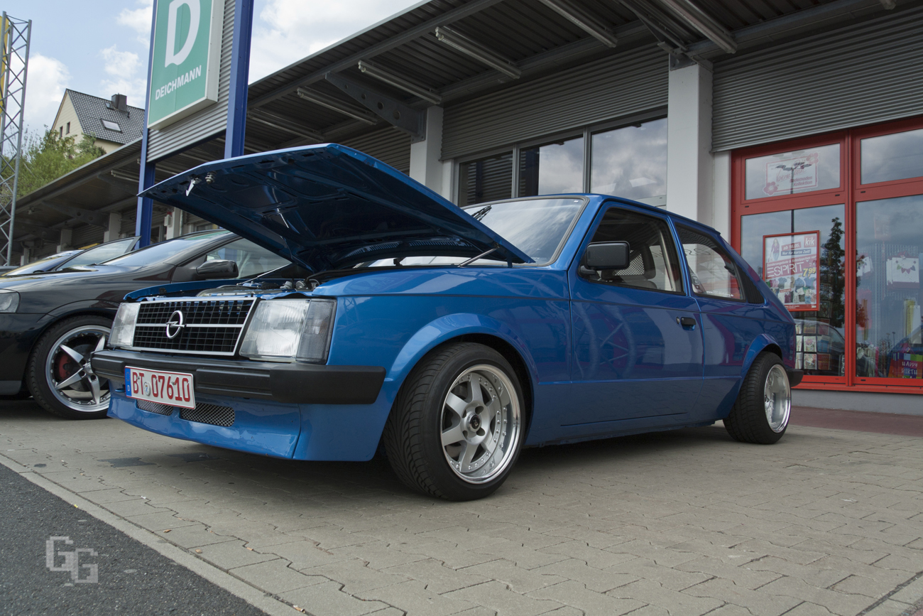 BILDER !  4. Int. Opel-Tagestreffen des OPEL - CLUB PEGNITZ 89 e.V. | 27.5.2012 Zs4u5v4o