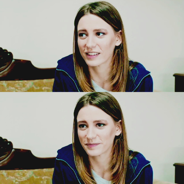 sarikaya - Serenay Sarikaya/სერენაი სარიკაია #22 - Page 42 CDh9lqh_VIAE9_BF