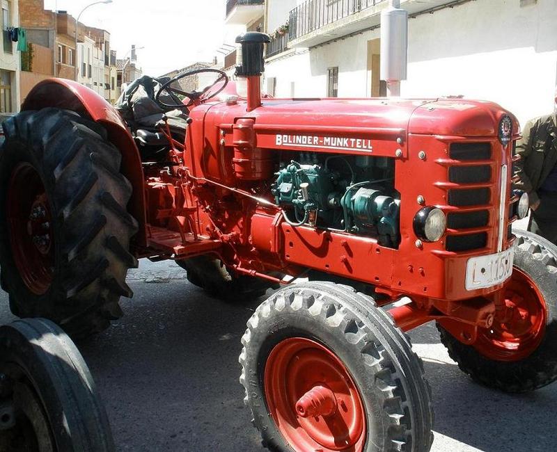 Me presento con mi tractor Bolinder Munktell 350 VOLVO_350