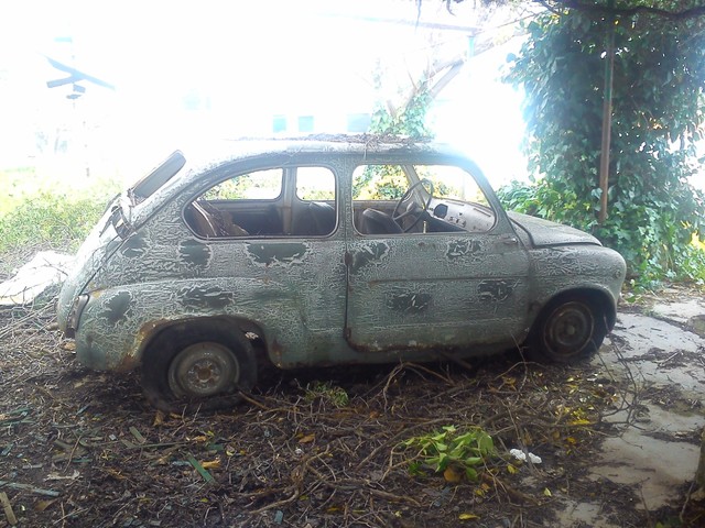 COCHES INTERESANTES,PARADOS Y ABANDONADOS EN HUELVA,BADAJOZ Y PROVINCIA - Página 31 DSC_1235