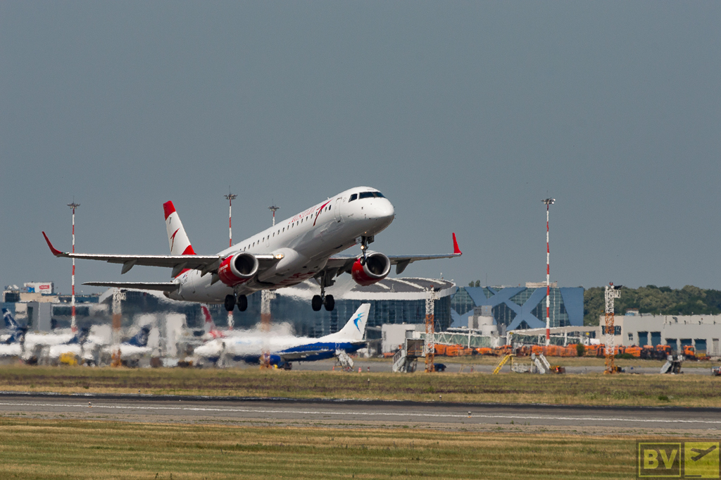 Aeroportul Bucuresti - Henri Coanda / Otopeni (OTP / LROP) - Iunie 2018  BV-20180610-_DSC_6824