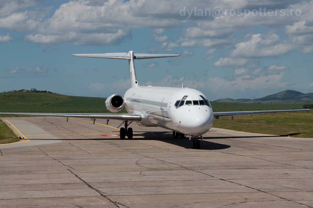 Aeroportul Tulcea (Delta Dunarii) - Mai 2014   IMG_6576_resize