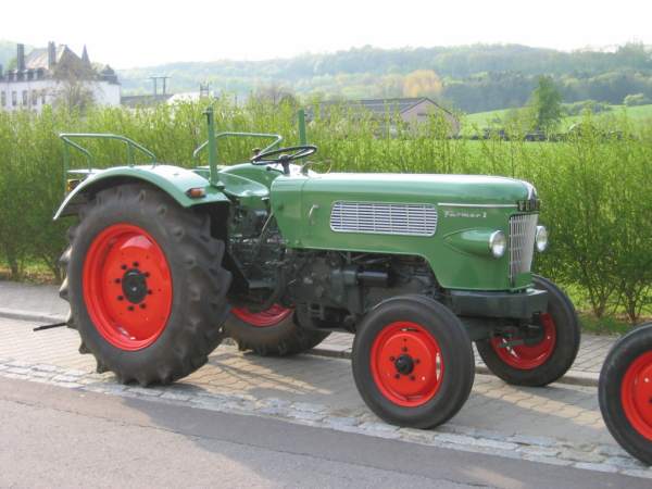 FENDT Tractores   - Página 12 Fendt_Farmer2