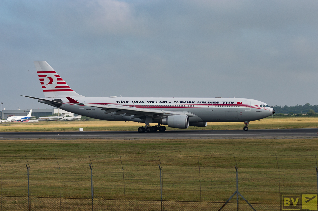 Aeroportul Bucuresti - Henri Coanda / Otopeni (OTP / LROP) - Iunie 2018  BV-20180610-_DSC_6441