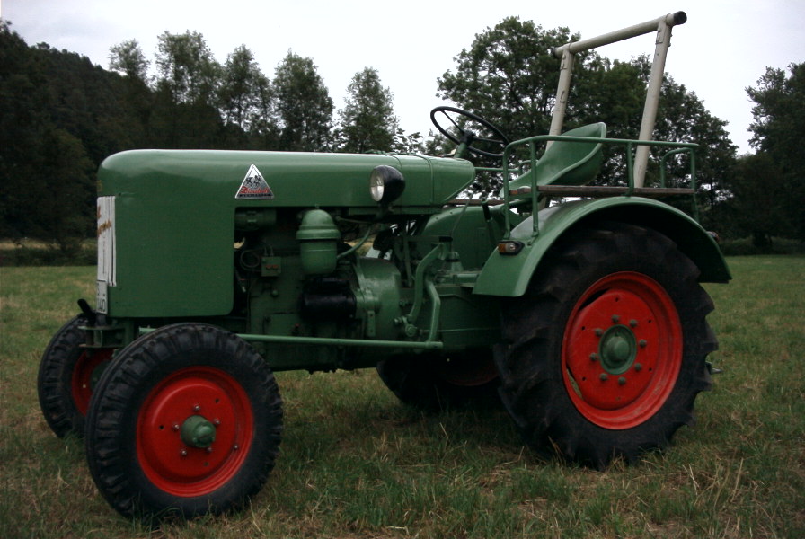 FENDT Tractores   - Página 10 FENDT_F25_Dieselross