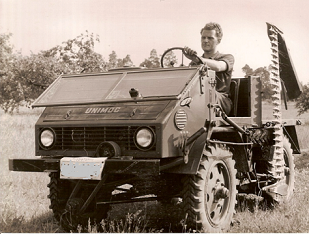 POPURRI DE TRACTORES :  Prehistóricos, Históricos, Pioneros, Clásicos, Posclásicos y modernos - Página 13 Unimog_Small