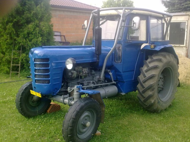 TRACTORES ANTIGUOS ZETOR_4011_Small