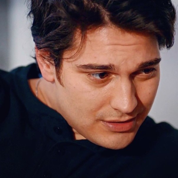 cagatay - Cagatay ulusoy/ ჩაათაი ულუსოი #2 - Page 9 UGe85_Zt_Jhm_I