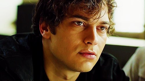 cagatay - Cagatay ulusoy/ ჩაათაი ულუსოი #2 - Page 9 N_Sh_HNUpc62c