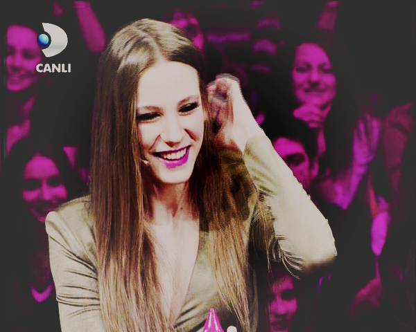 Serenay Sarikaya/სერენაი სარიკაია #23 - Page 26 CLe_J2d_YWIAABJSk