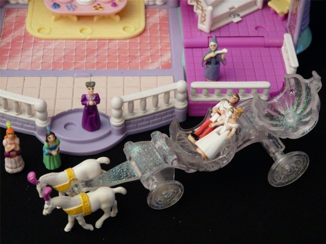 Polly Pocket - Page 2 111d5fd13c11