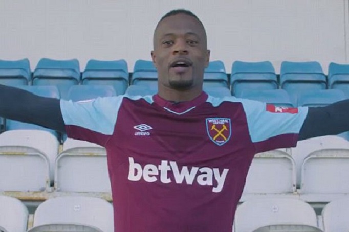 West Ham Gandeng Evra Dengan Kontrak Pendek West_Ham_Gandeng_Evra_Dengan_Kontrak_Pendek