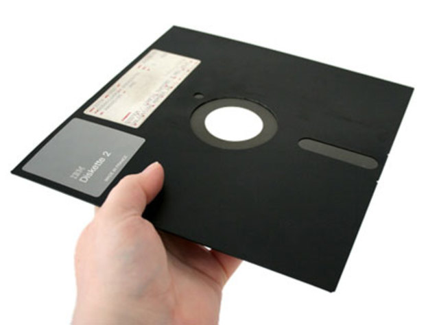 Arka222: The ultimate Goal 8_inch_floppy