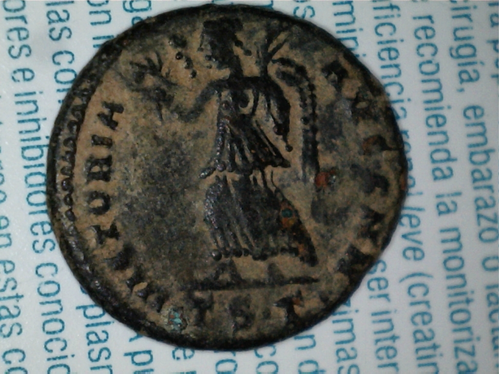 AE3 de Constantino I. VICTORIA AVGG NN. Tesalonica 2261