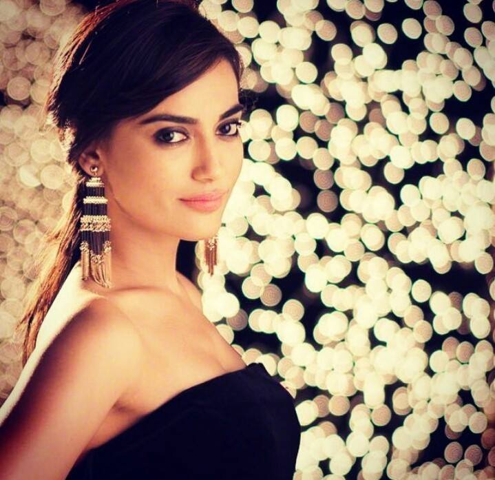 Surbhi Jyoti / სურბჰი ჯიოტი - Page 9 12670812_1010288789008256_656144763316162507_n